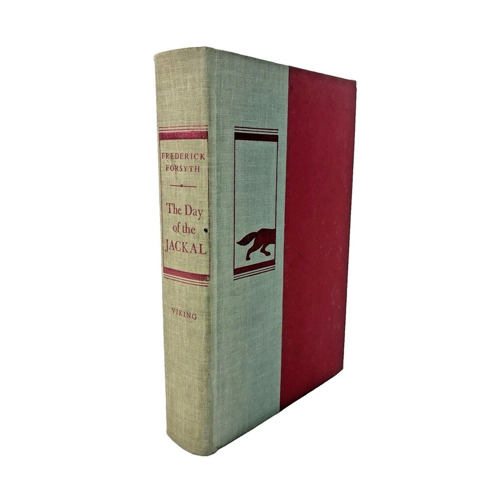 The Day of the Jackal by Frederick Forsyth Vintage 1971 Viking First Edition